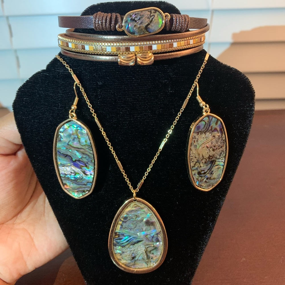 Beautiful Jewelry Set